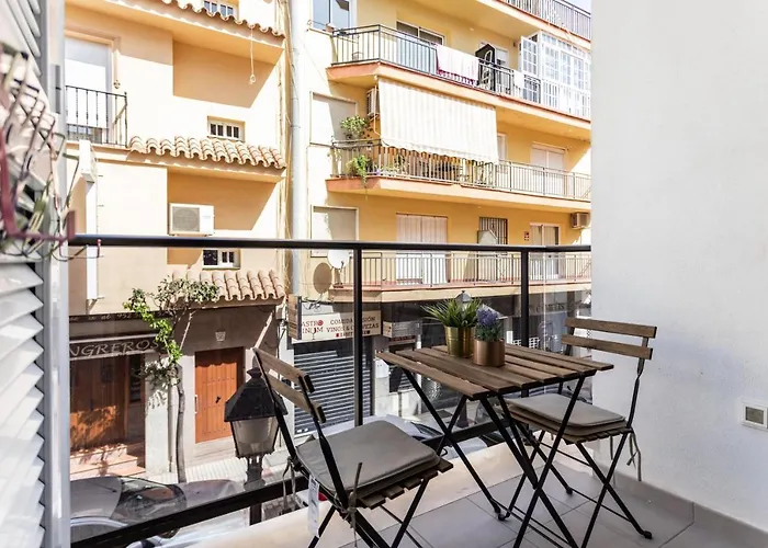 Beach Tapas Apartment In Fuengirola Old Town By Costarentals - Ref 182